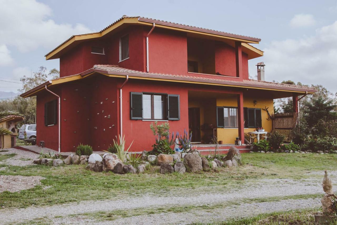 B&B Terra E Paglia Marrùbiu Buitenkant foto
